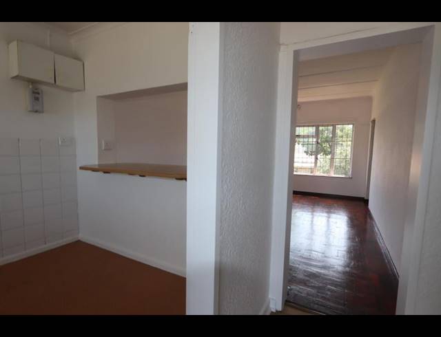 2 BEDROOM PROPERTY TO RENT IN LANSDOWNE